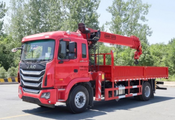КМУ с телескопической стрелой SQ8SA4