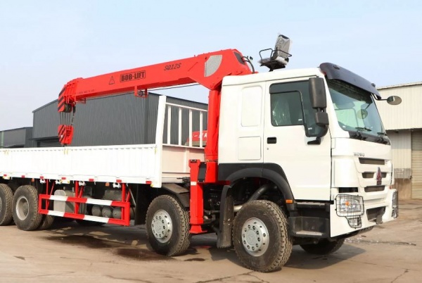 КМУ с телескопической стрелой SQ12SA5